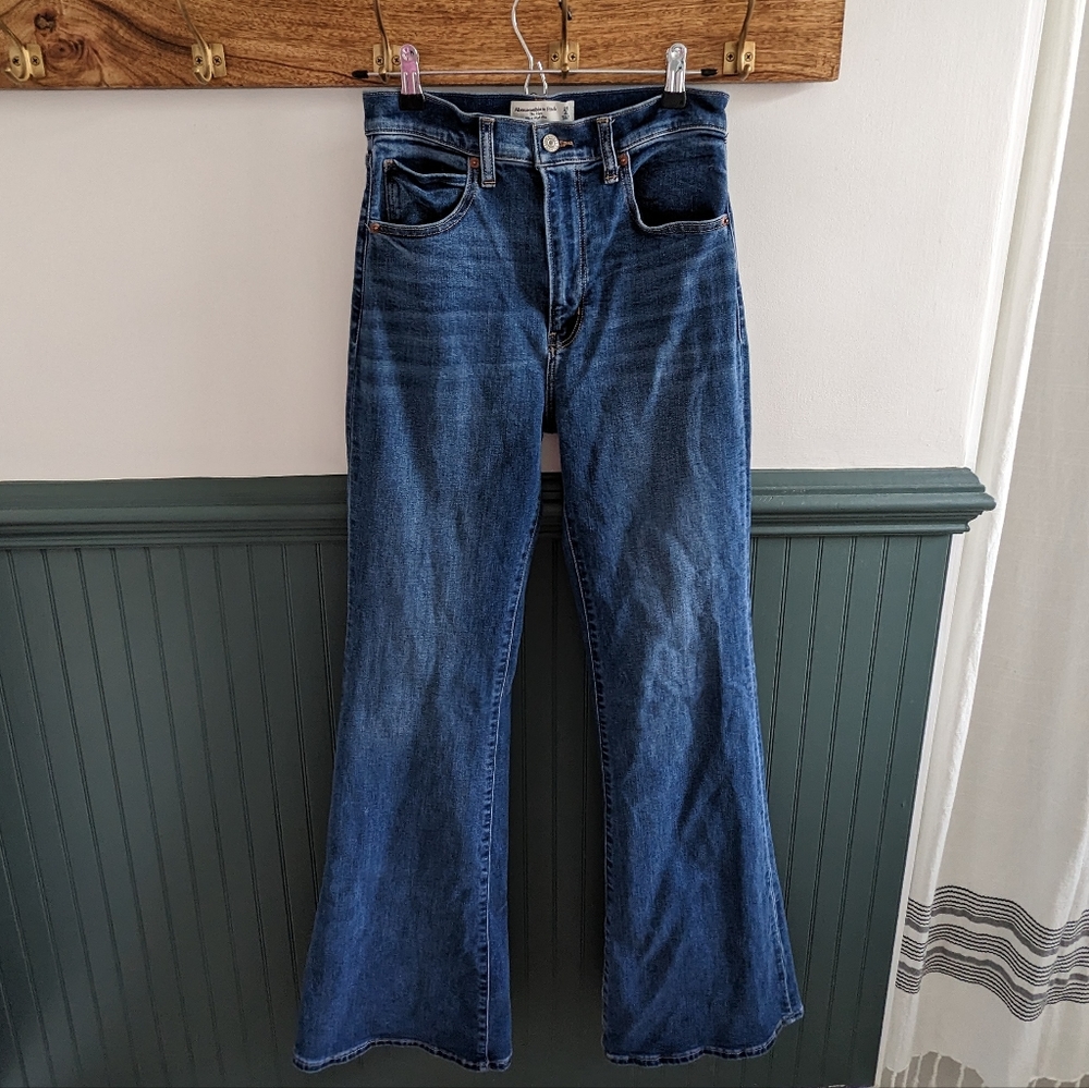 The Flare Ultra Highrise A&F jeans